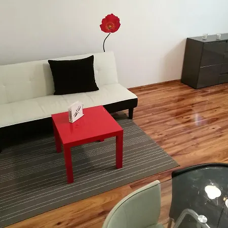 Big 2 Bedroom By River Near Center * Prága